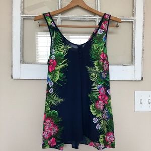 NWT Candie’s tropical bow back tank size Medium